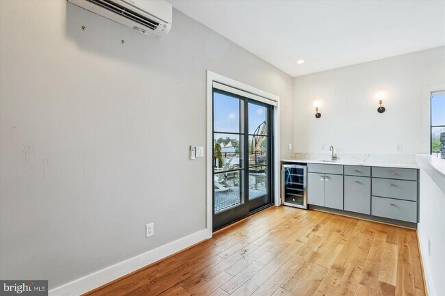 Building Photo - 1844 3rd St NW