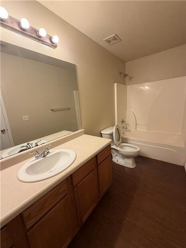Building Photo - 233-233 Graystone Cir