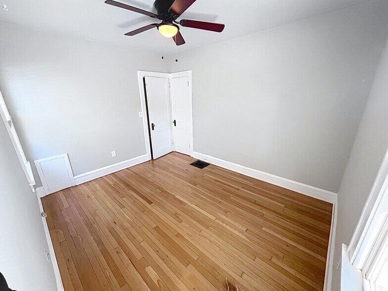 Building Photo - 1307 Edanola Ave