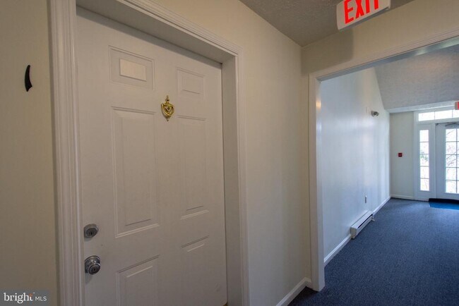 Building Photo - 2054 Quaker Way