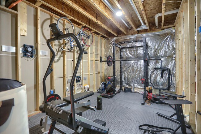 Building Photo - 6407 Falconwood St