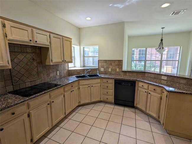 Building Photo - 7602 Mifflin Kenedy Ter