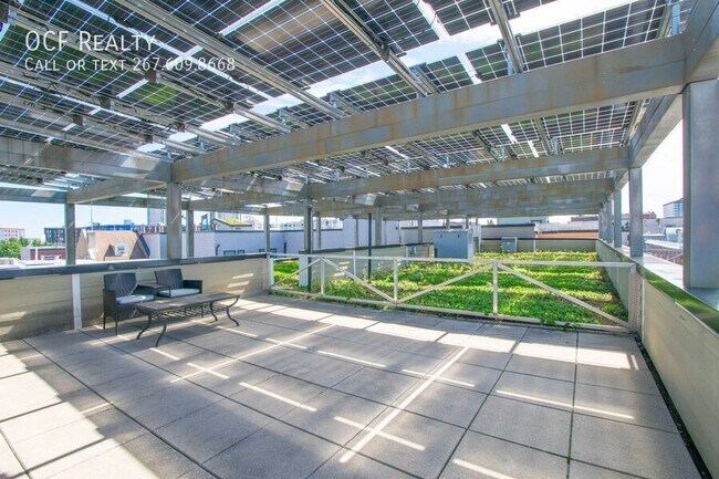 Building Photo - 152-58 W Laurel Street-208