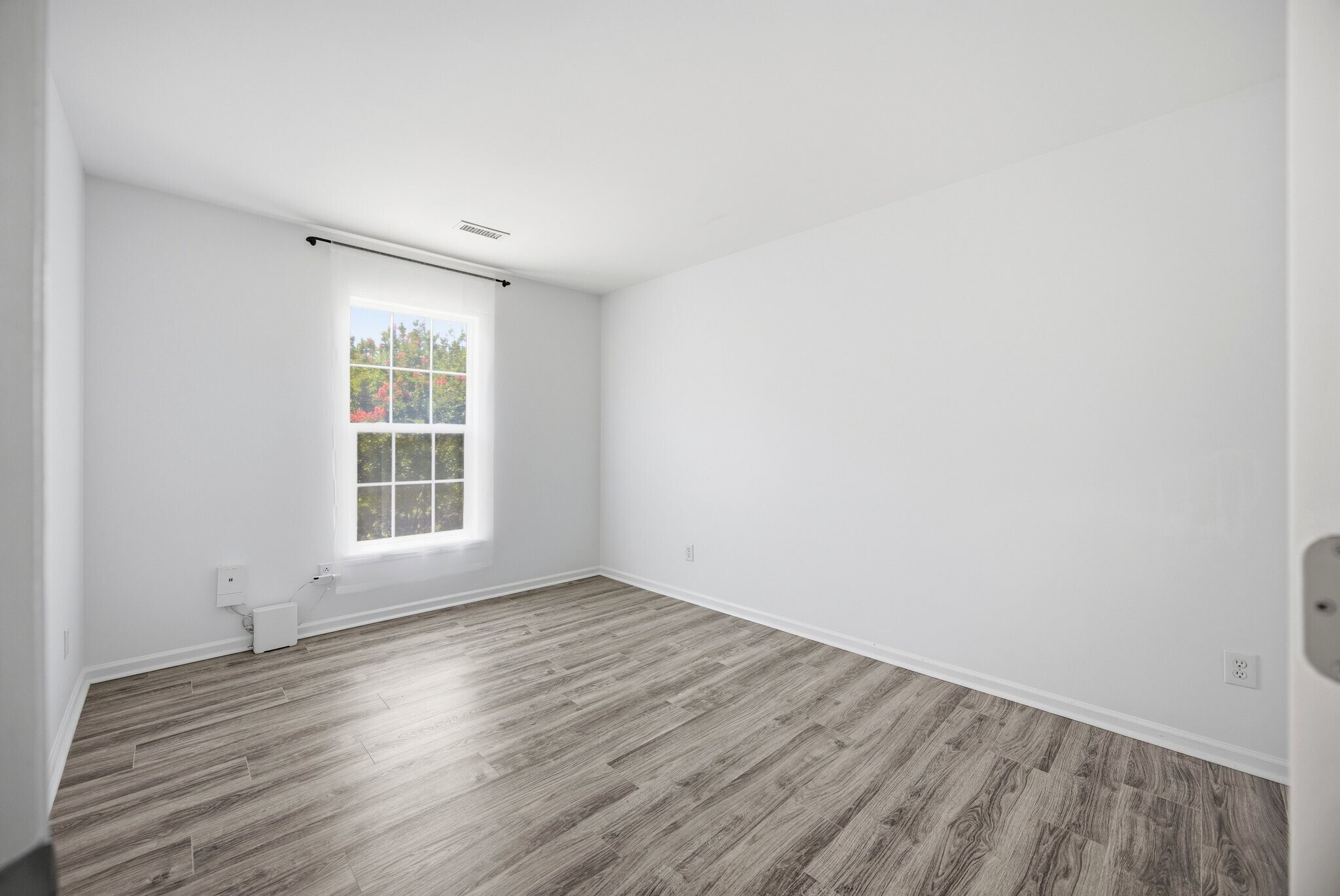 Building Photo - 8502 Appledale Dr