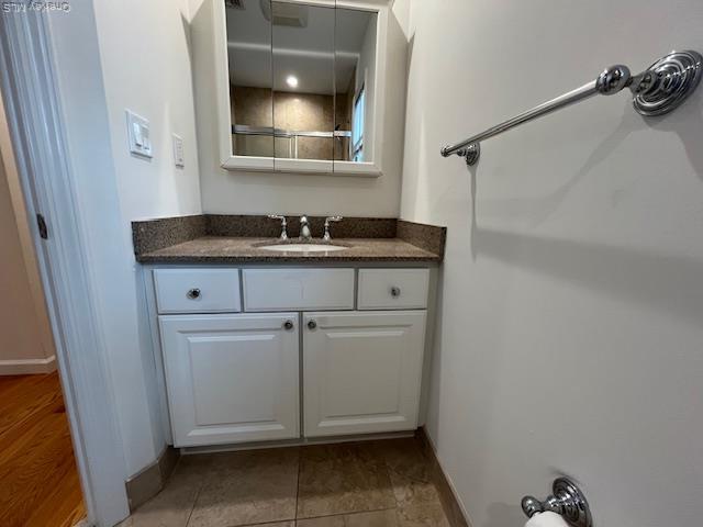 Building Photo - 40 Corchaug Ave