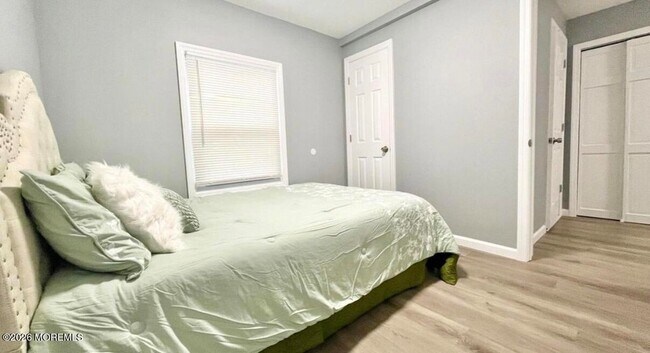 Building Photo - 1718 White St