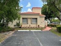 Building Photo - 6427 SW 132nd Ct Cir