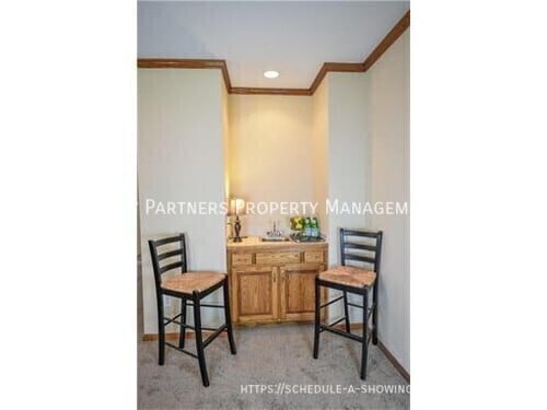 Building Photo - 1950 W Surrey St