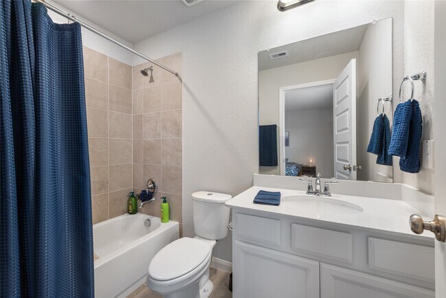 Building Photo - 1203 Cascade Hls Dr