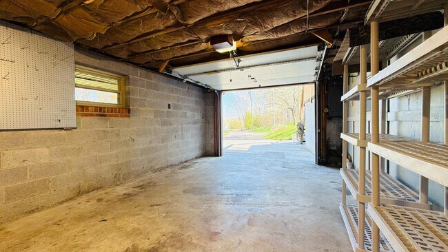 Building Photo - 494 Old Jonesboro Rd