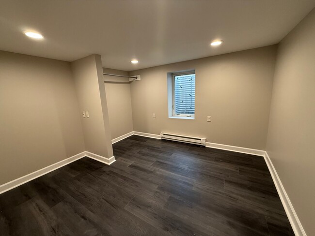 Building Photo - Spacious 4 Bedroom, 2 Bath Home — Walk to ...