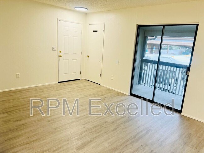 Building Photo - 16006 34th Ave S