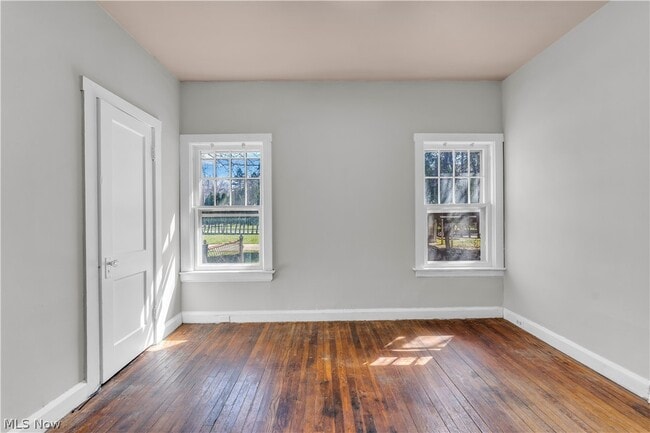 Building Photo - 2150 Glenridge Rd