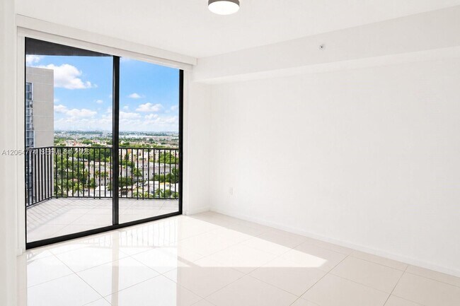Building Photo - 5300 Paseo Blvd