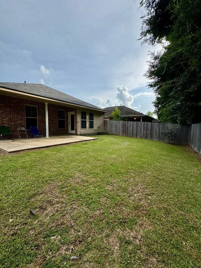 Building Photo - 3BD2BA House for Lease in Ponchatoula - Ma...