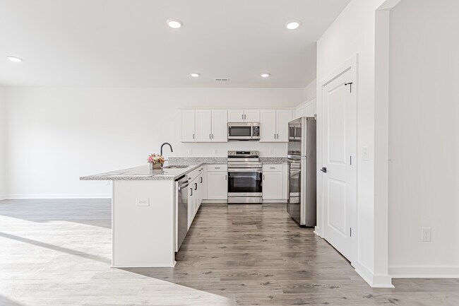 Building Photo - 1411 Darrowby Wy