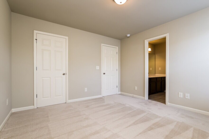 Building Photo - 1415 Kilchis Falls Way