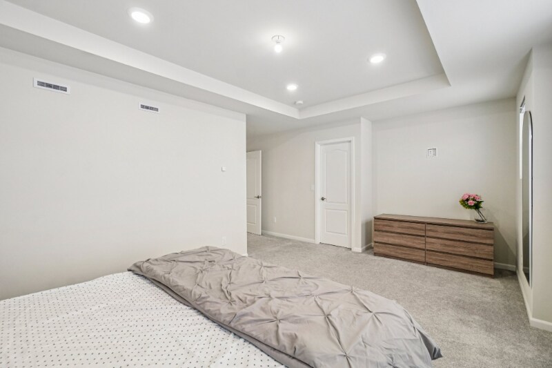 Building Photo - 525 Addison Cir