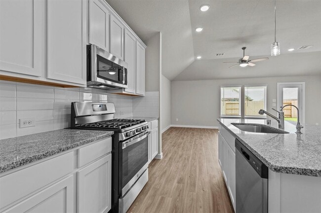 Building Photo - 3003 Middleton Dr