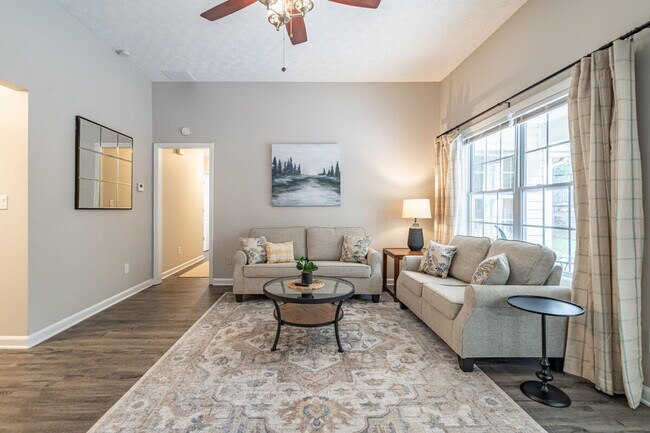 Building Photo - 104 Kingston Pointe Dr