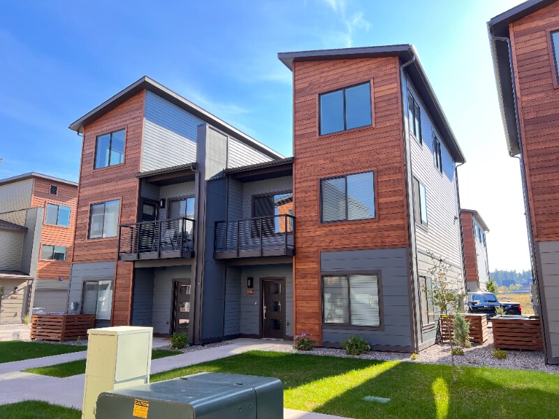 Building Photo - 269 Blackberry Loop