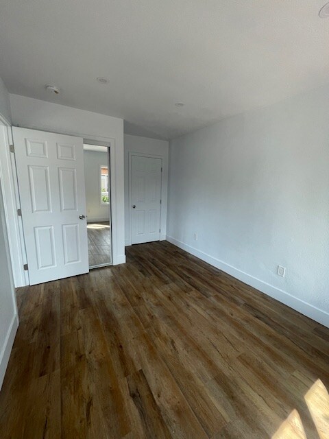 Building Photo - 10900 Lillian Ln