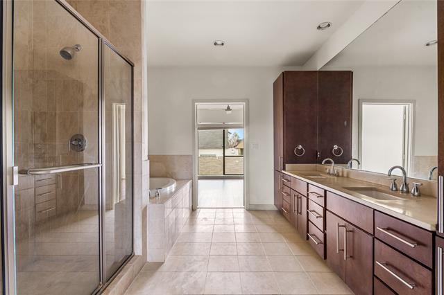 Building Photo - 4111 Newton Ave