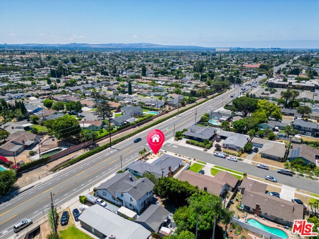 Building Photo - 12831 Red Hill Ave