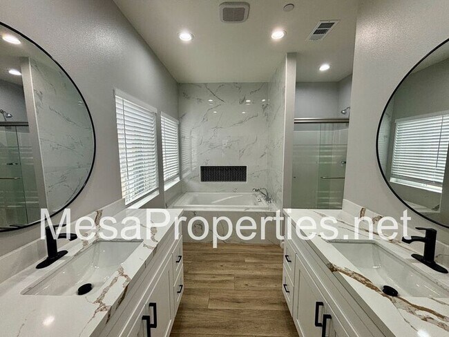 Building Photo - 14473 Dove Canyon Dr