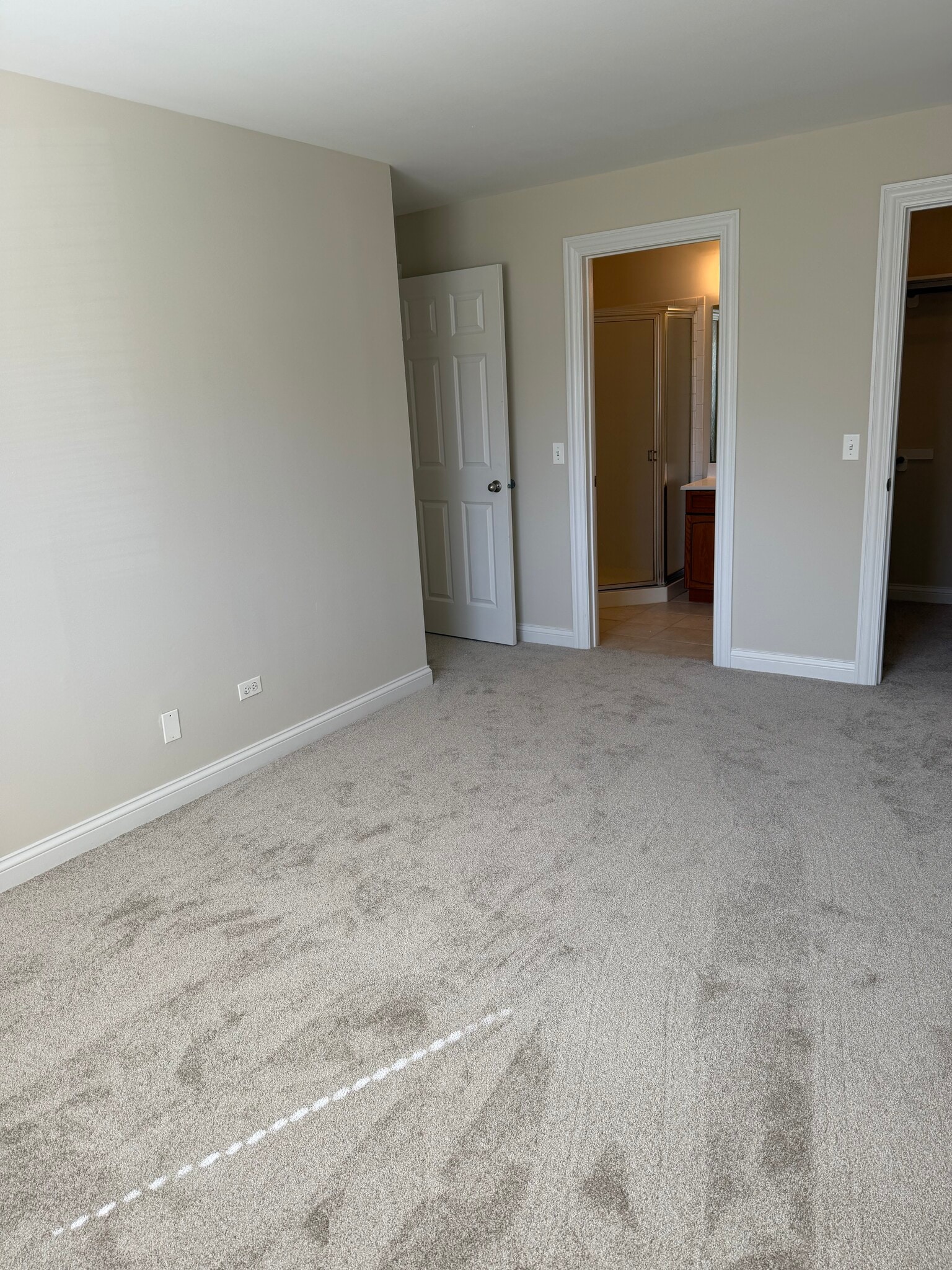 Building Photo - 681 Thorntree Ct