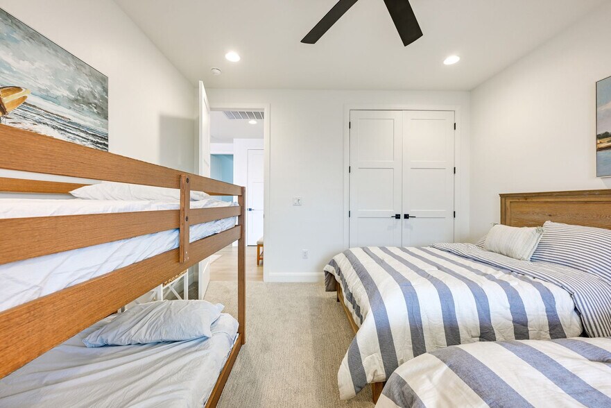 Building Photo - 6024 Beechwood Dr