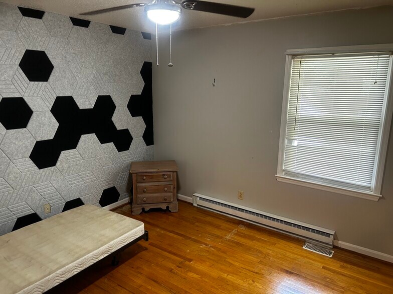 Bedroom - 3733 Wakefield Ln