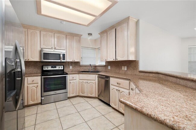 Building Photo - 15 N 24th St