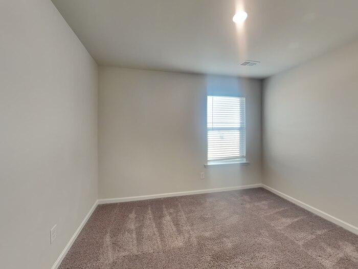 Building Photo - 64 Blue Fescue Way