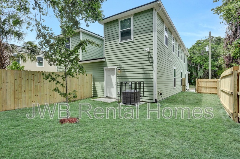 Building Photo - 963 Palmetto St