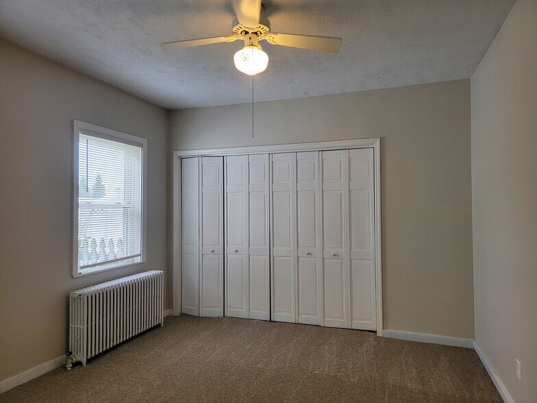 Building Photo - 10 N Farmersville Rd