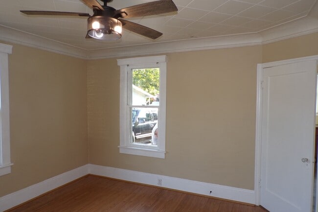 Building Photo - 4912 SE 99th Ave