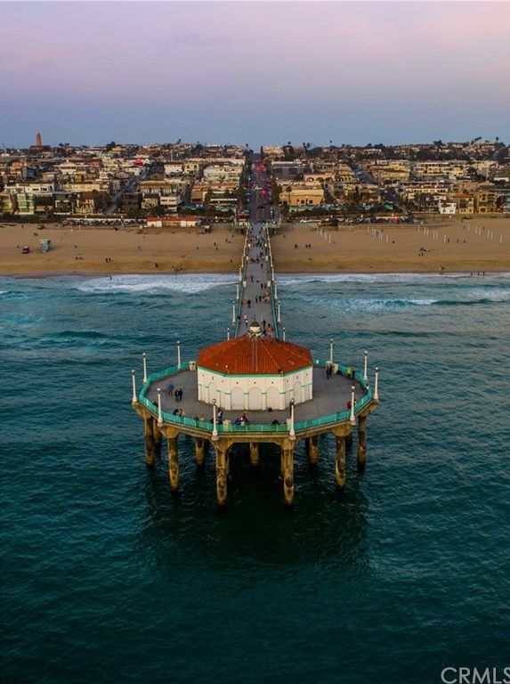 Building Photo - 1220 Manhattan Beach Blvd