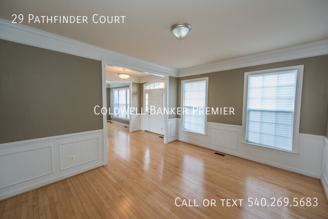 Building Photo - 29 Pathfinder Ct