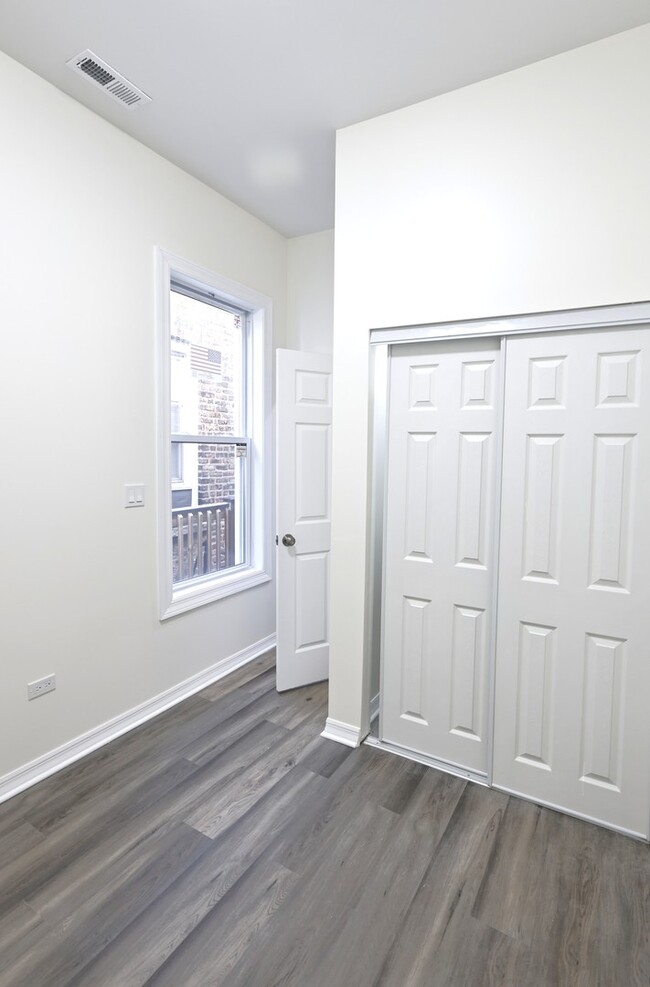 Building Photo - 3621 S Winchester Ave