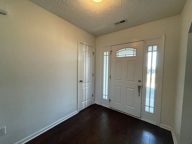 Building Photo - 113 Cypress Manor Ct