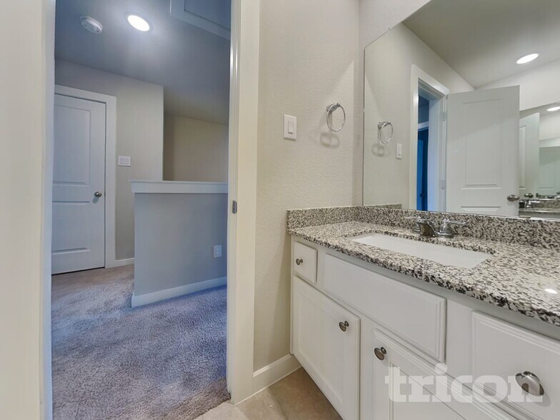 Building Photo - 5159 Klein Orchard Dr