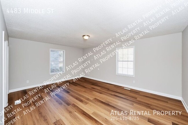Building Photo - 4483 Middle St