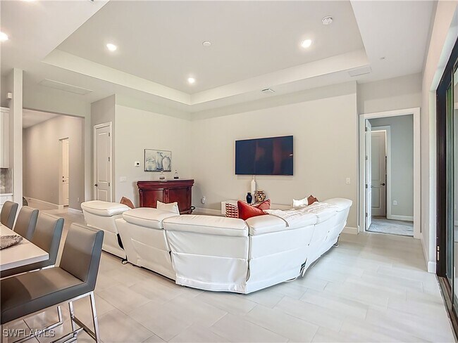 Building Photo - 2126 Yellowfin Cir