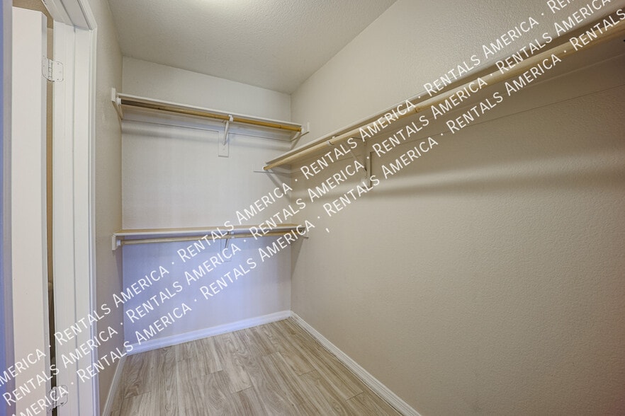 Building Photo - 855 N Dobson Rd