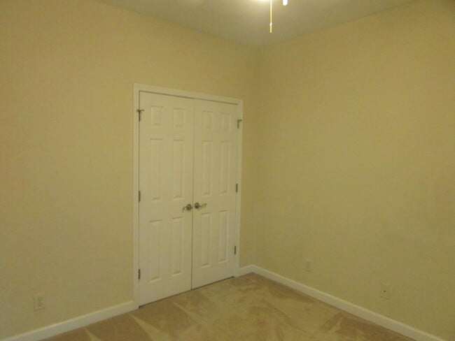 Building Photo - 908 Resort Cir