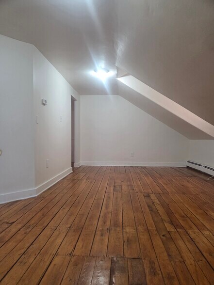 Building Photo - 60 Vinton St