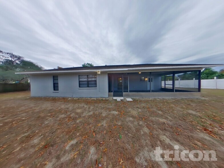 Building Photo - 13079 Spencer Ct