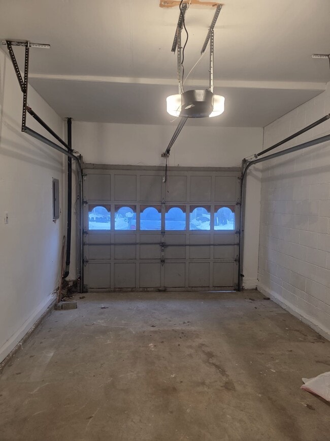 Building Photo - 107 Provincetown Ct