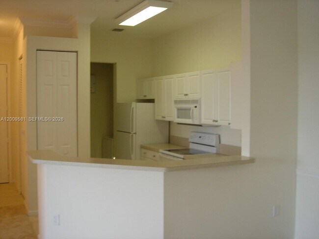 Building Photo - 4404 SW 160th Ave